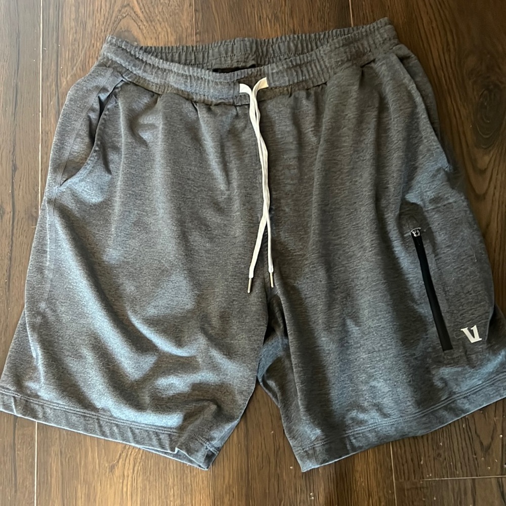 Vuori Grey Men Sunday Performance short